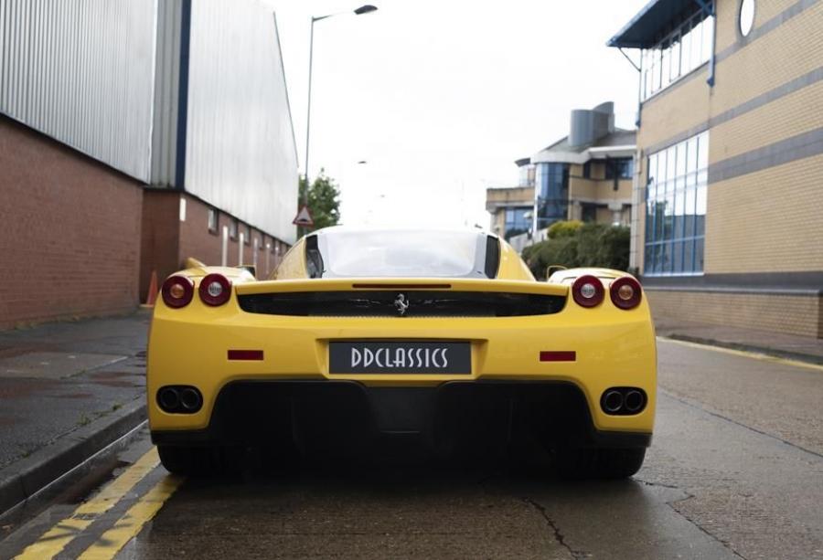  Ferrari Enzo Giallo Modena 2003 года  (фото 5 из 12)